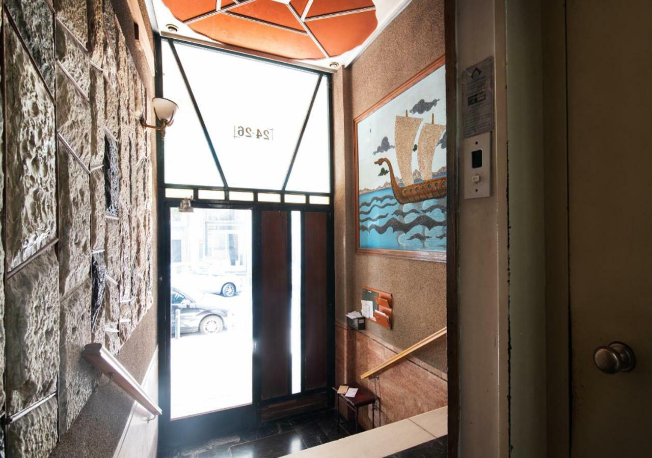 Pame Rentals - Charming Central Studio Атина Екстериор снимка