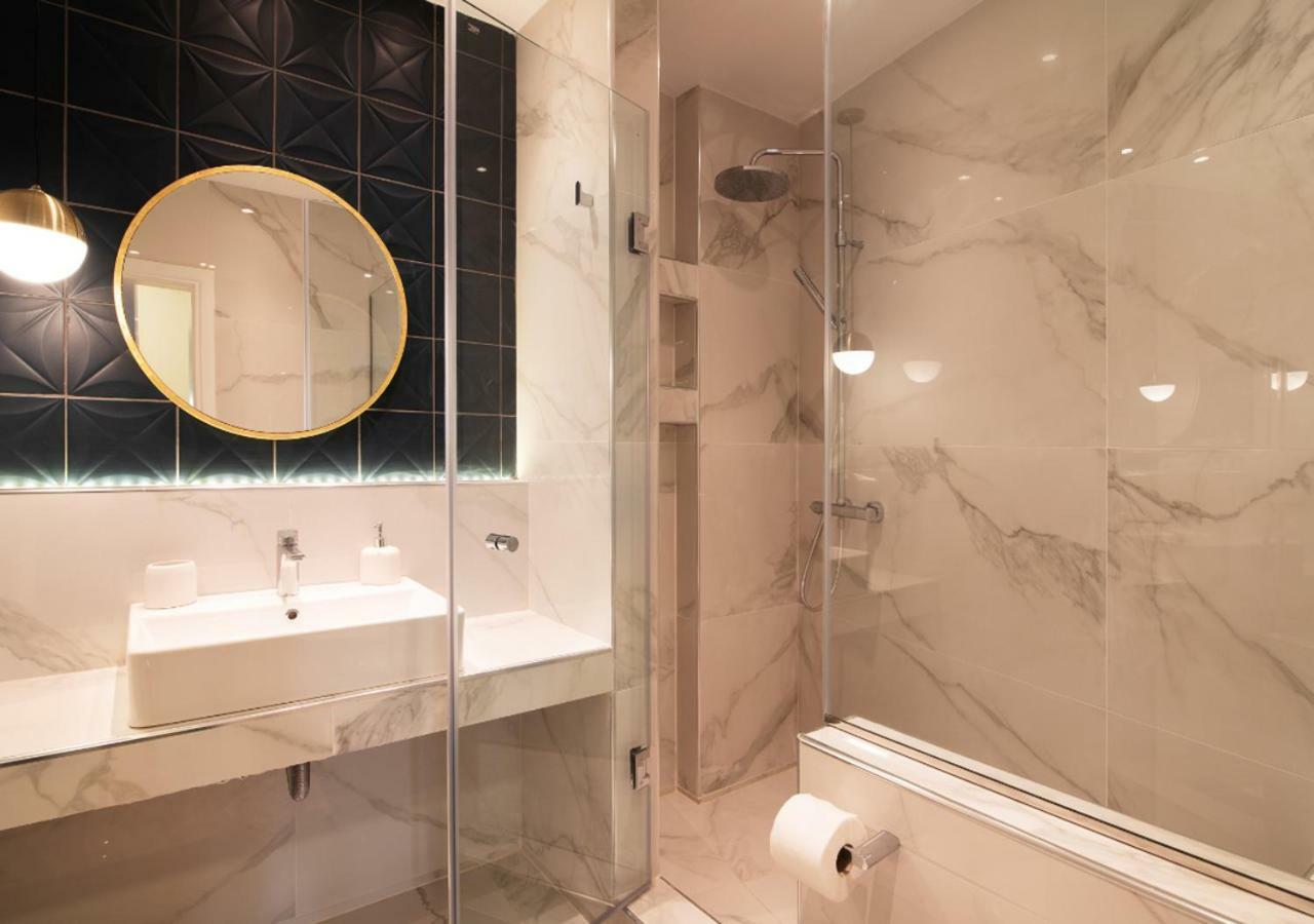 Pame Rentals - Charming Central Studio Атина Екстериор снимка
